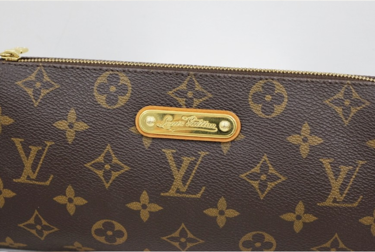 Louis Vuitton Eva Clutch Handbag in Monogram - Image 2